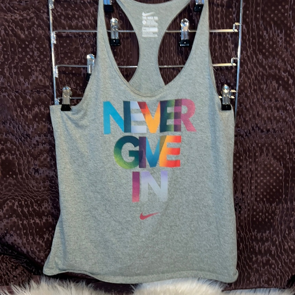 Nike Gray Tank Top with Multicolor "Never Give In" Graphic